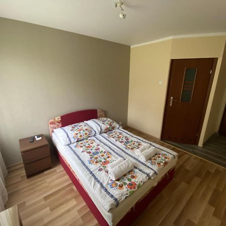 Pokoje Goscinne City Oświęcim Exterior foto